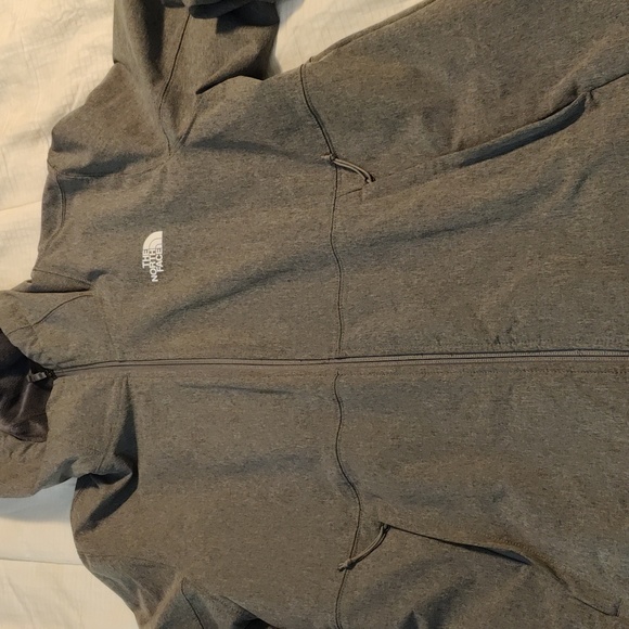 Grey The North Face coat w/hood - Picture 10 of 11